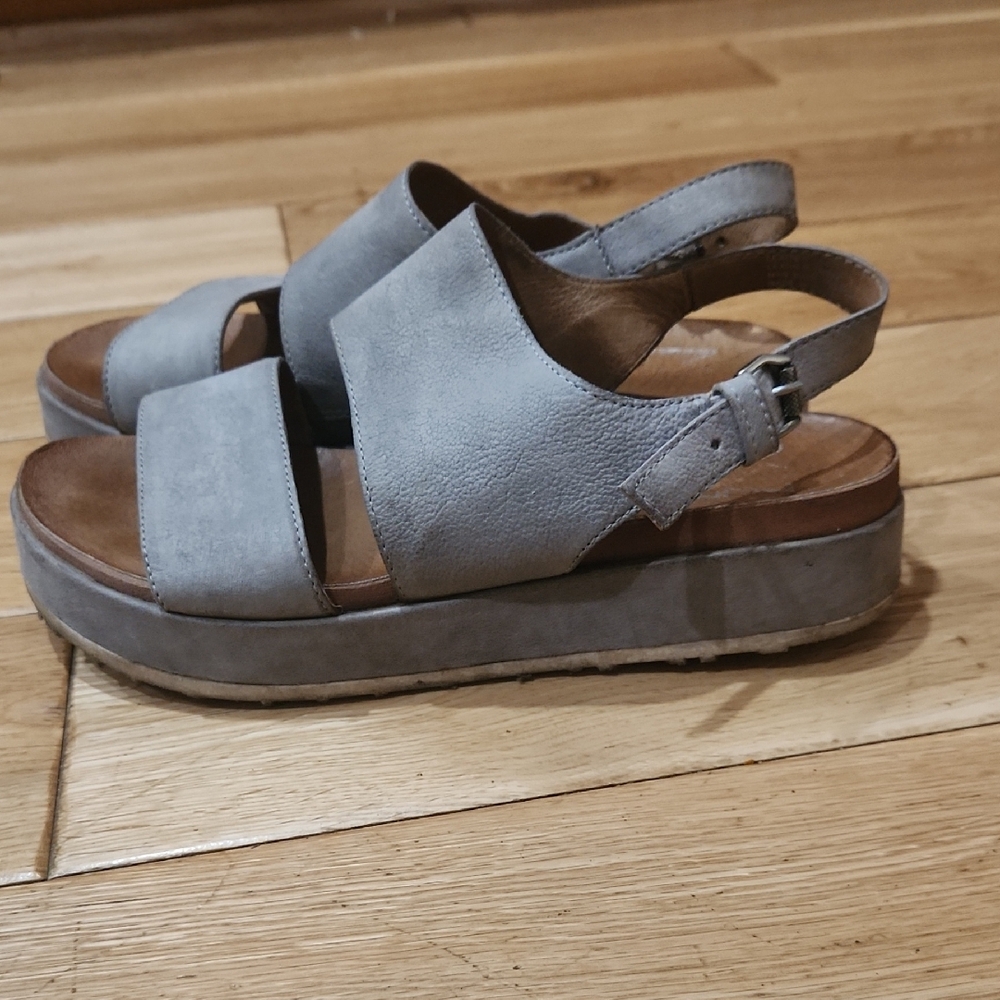 Miz Mooz Gray Women's Sandals - Picture 5 of 7